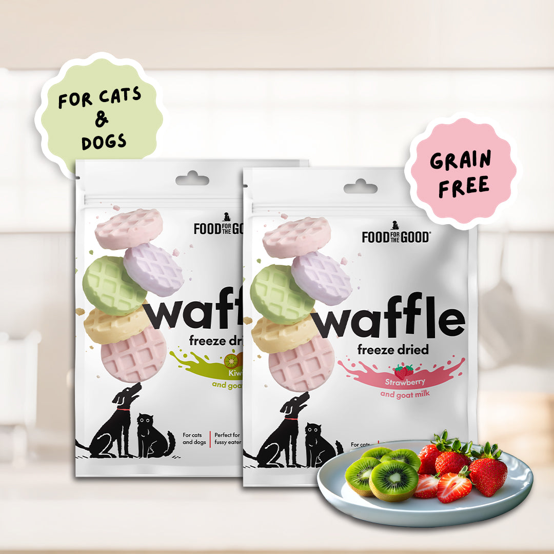 Food For The Good Freeze Dried Waffle Strawberry and Goat Milk Treats for Dogs and Cats 48g