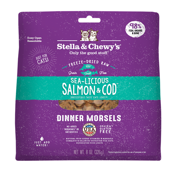 Stella & Chewy’s Yummy Lickin’ Salmon & Chicken Freeze Dried Raw Dinner Morsels for Cats 8oz