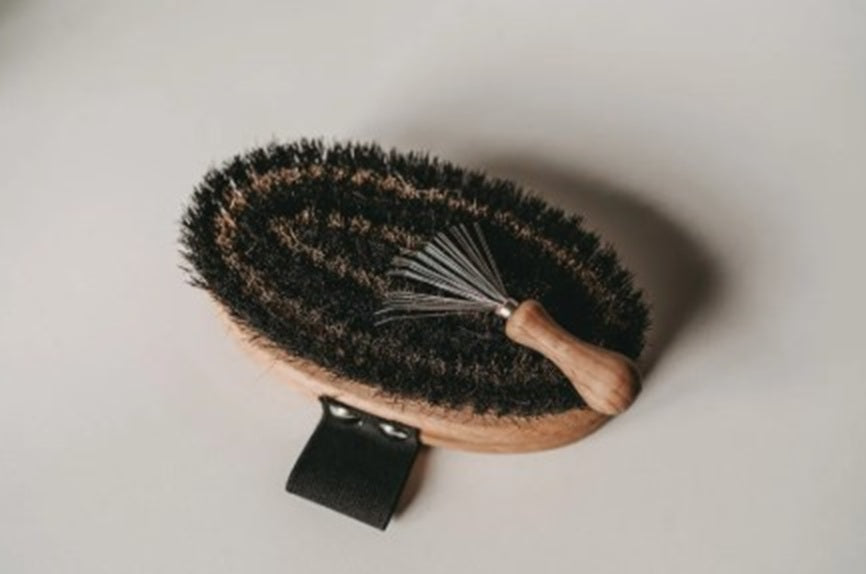 Lila Loves It Vegan Short Hair Brush with Agave Bristles for Dogs and Cats